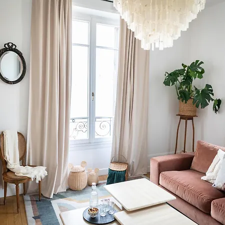 アパートホテル La Grande Maison Lgm 4*