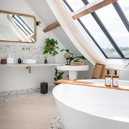 La Grande Maison Lgm アパートホテル 4*