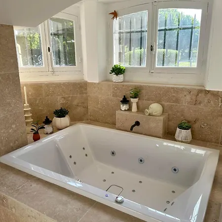 La Grande Maison Lgm Lesches